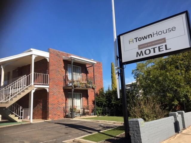 Town House Motor Inn Horsham Extérieur photo